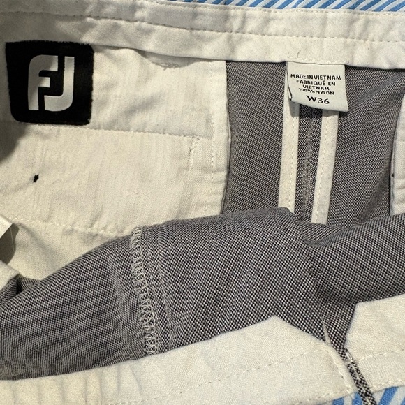 FJ Footjoy men’s grey nylon golf shorts size 36 9” inseam - Picture 9 of 13